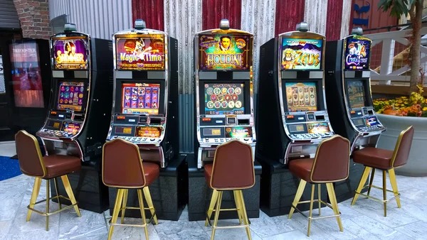 American Roulette betting layout showing inside and outside bet regions